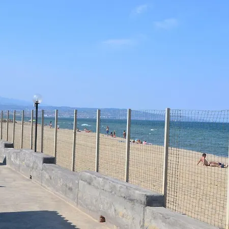 Playa Lungomare Holiday home *